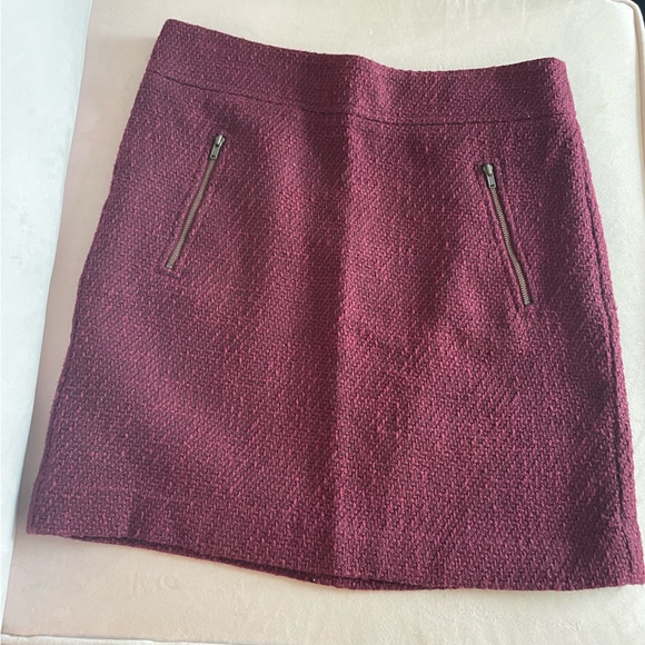 Loft size 6 burgundy tweed skirt - Picture 1 of 2